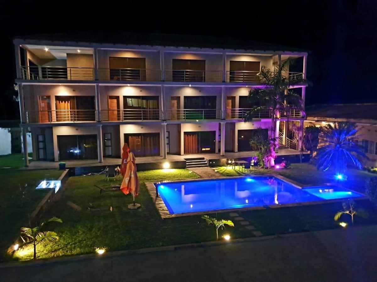 Hotel Gani Manjacaze ภายนอก รูปภาพ